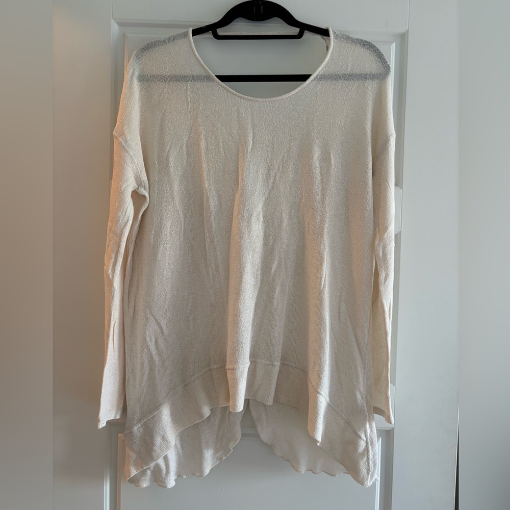 PRE-OWNED Express Cream Asymmetrical Open Back Long Sleeve Top | M